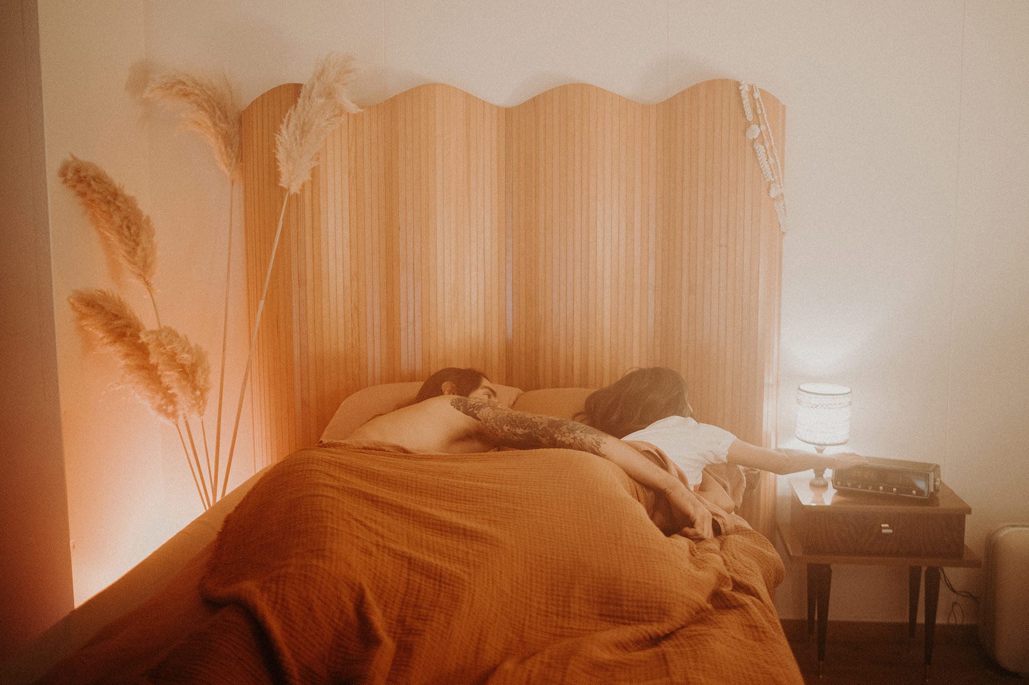 retro style elopement 70s