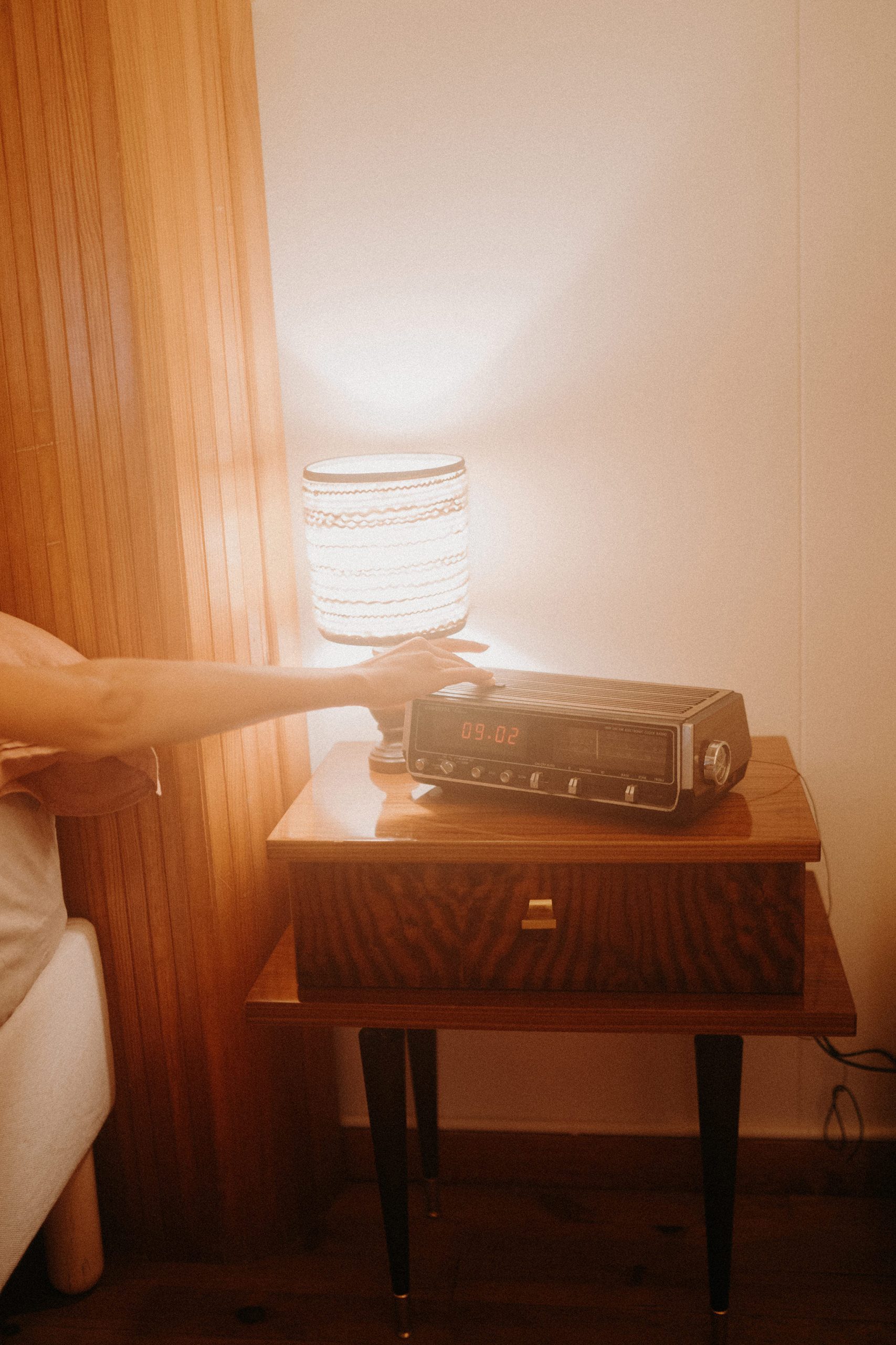 retro style elopement 70s