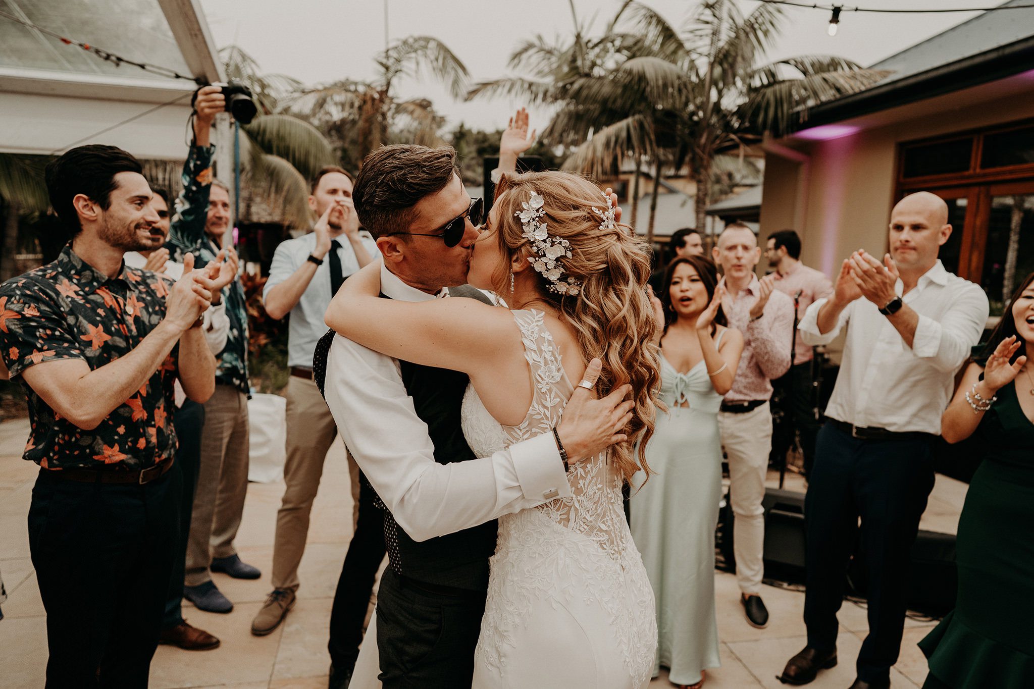 sydney boho elegant wedding. bride and groom kissing