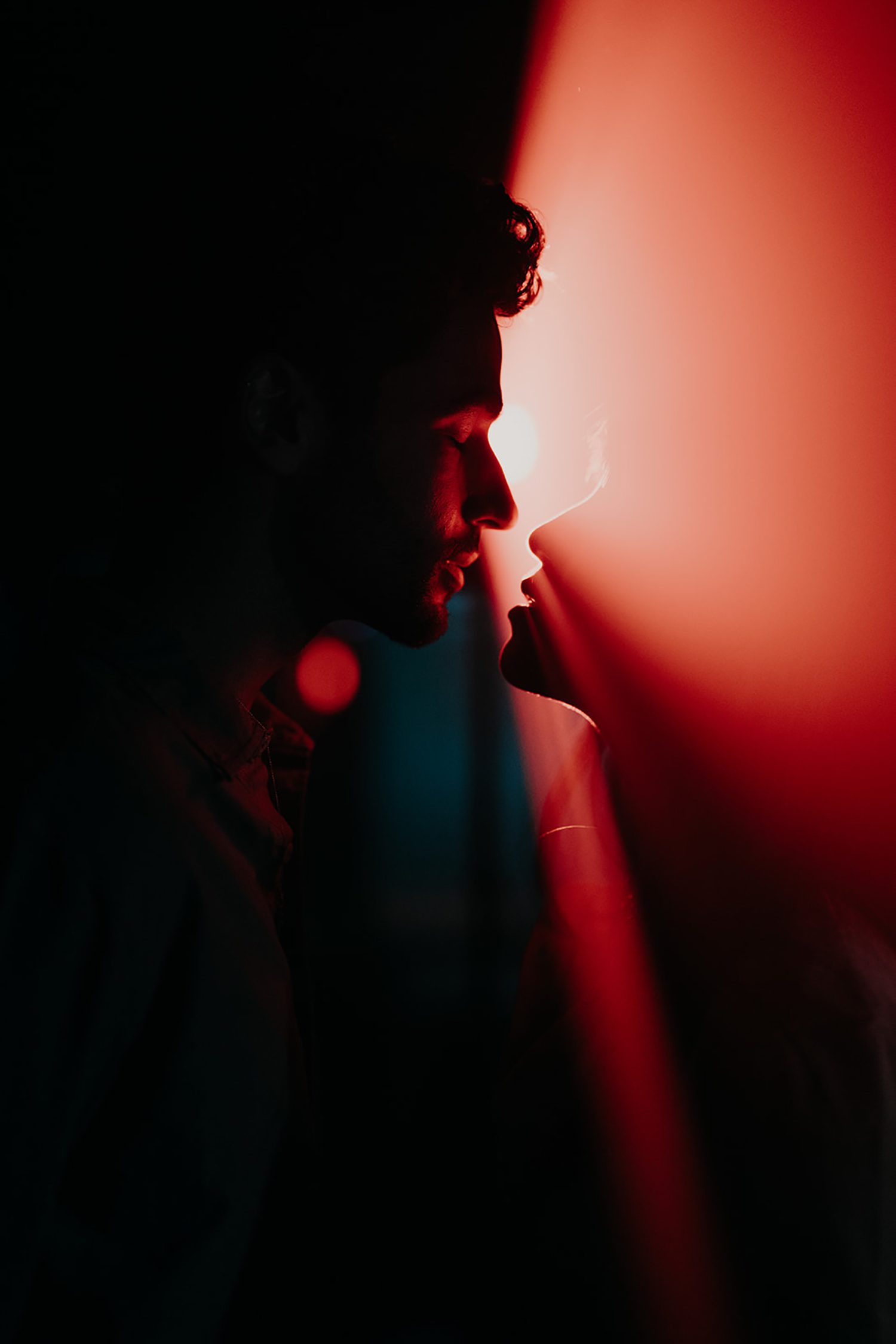 couple session neons lights