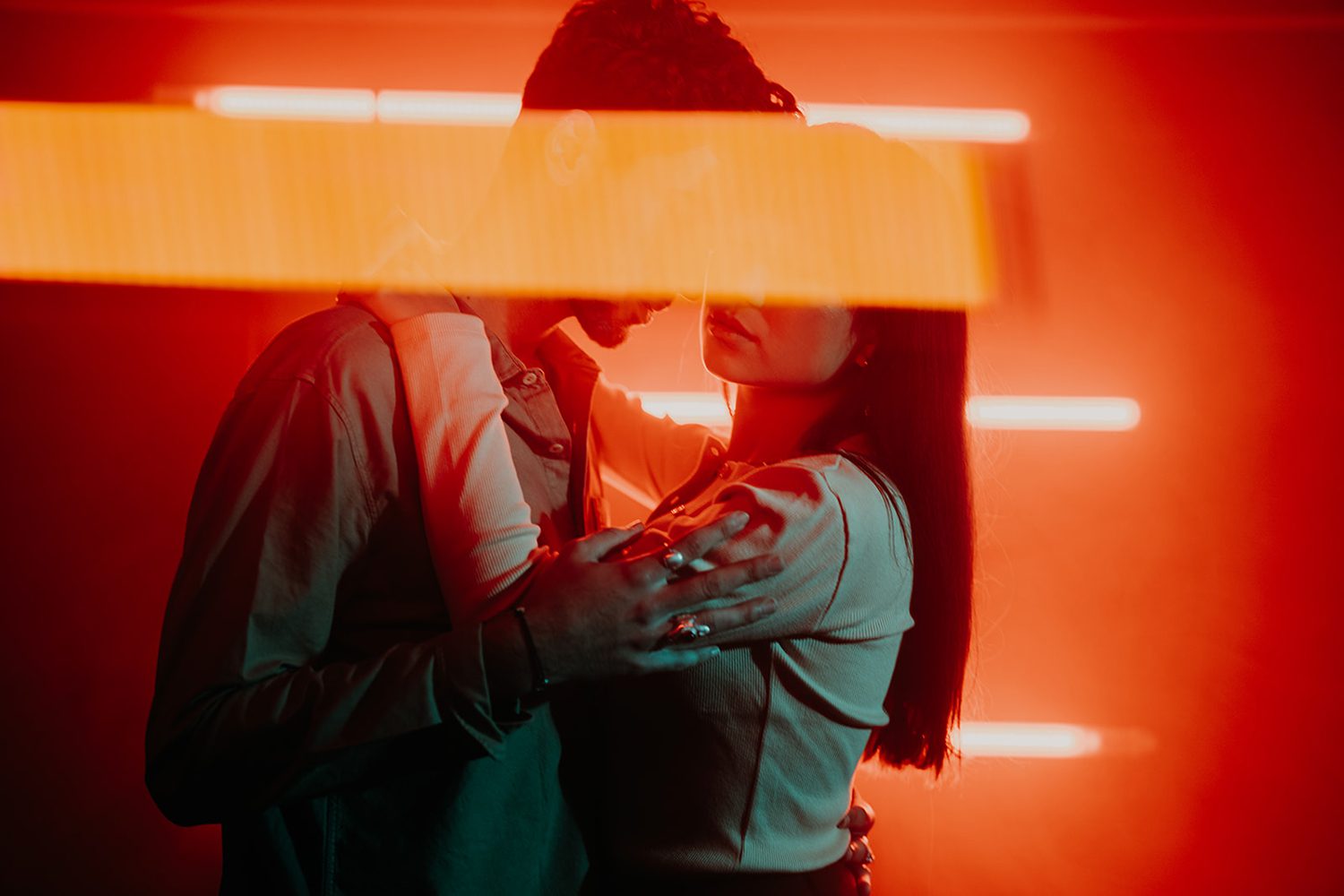 couple session neon lights