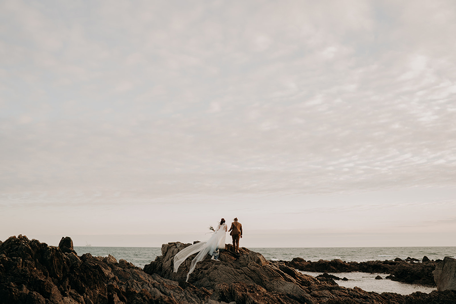 séance couple coucher du soleil mariage plage Bretagne